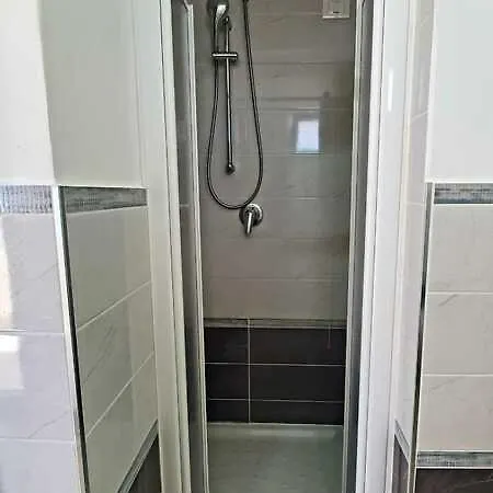 A Due Passi Dal Centro Apartment *