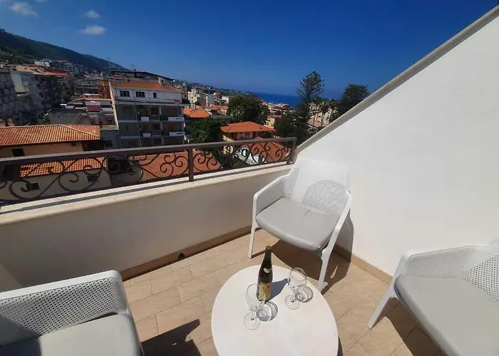 A Due Passi Dal Centro Tropea